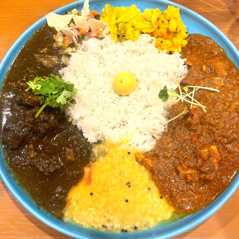 2種類あいがけ(スパイスカレー KERAKU)