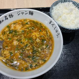ハーフジャン麺とごはんセット(まんしゅう イオンモール高知店)
