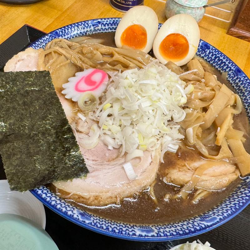 魚介チャーシュー中華そば＋味玉＋メンマ＋サービスネギ(中華そば 香十)