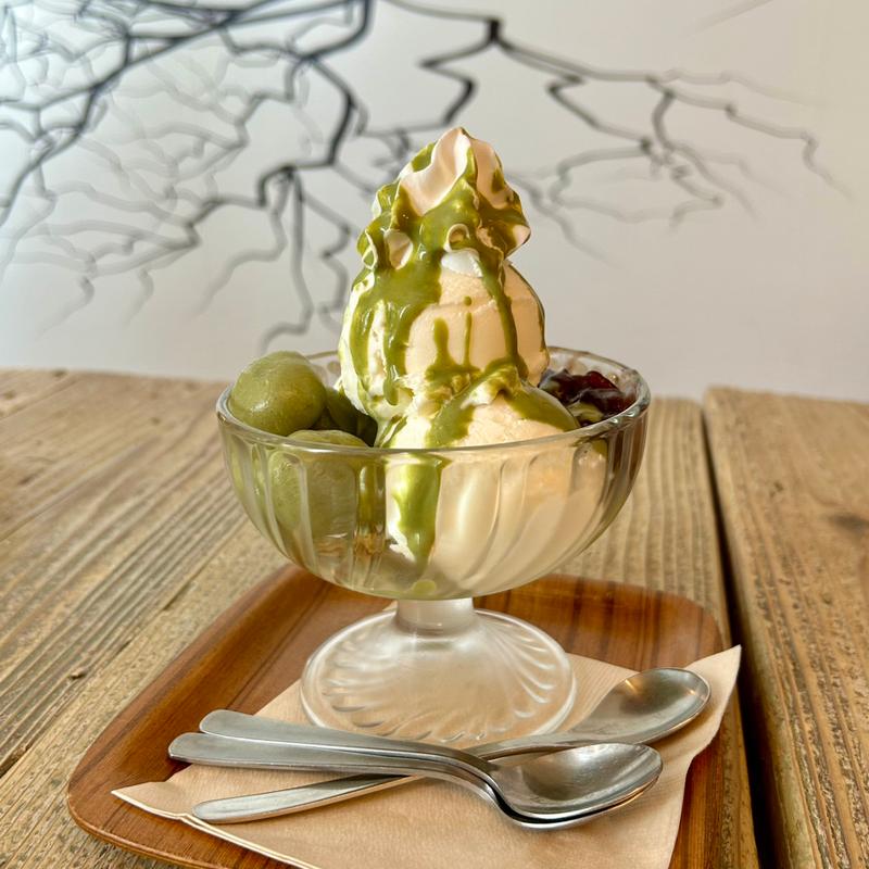 抹茶とココナッツのパフェ(和カフェyusoshi chano-ma 立川)