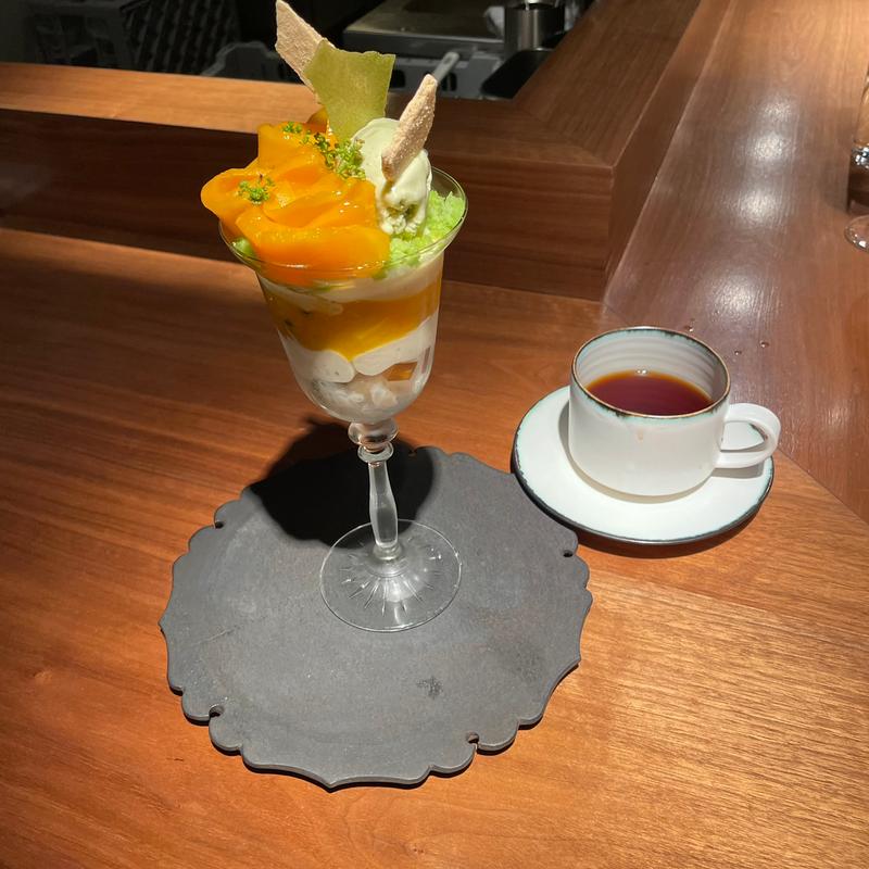 マンゴーパフェ(Yumanité)