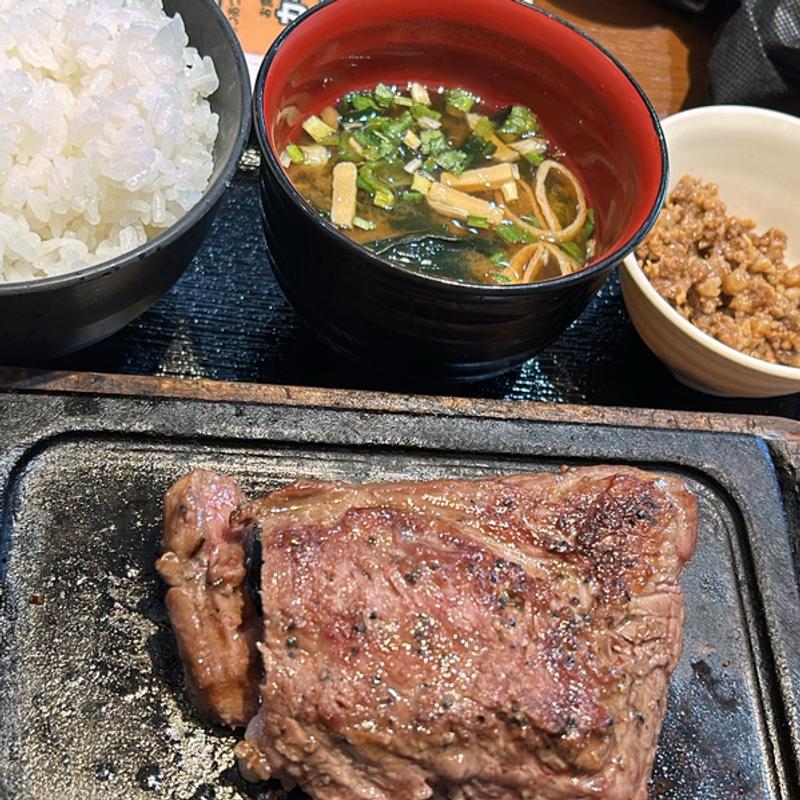 ロースステーキセット(感動の肉と米 金山店)