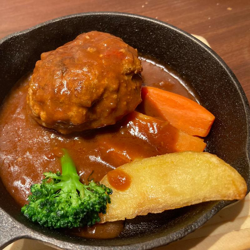 石垣牛のハンバーグステーキ(クラフトビア酒場 タップハウス伏見／京都伏見醸造所)