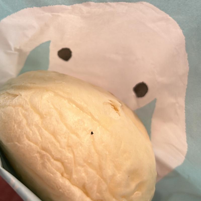 やぎミルクのプレミアムクリームパン(プティ・シェーヴルHOKKAIDO〜やぎミルク専門店〜)