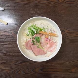 鶏豚骨ラーメン(しお)(麺飯食堂 三羽鴉)