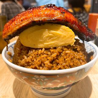ド〜ンと‼︎そびえる鰻玉丼(うなぎ 串焼き いづも ルクア)