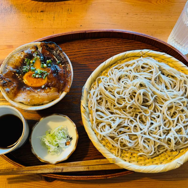 豚メシと手打ちそばセット(山雨堂 みなかみ)
