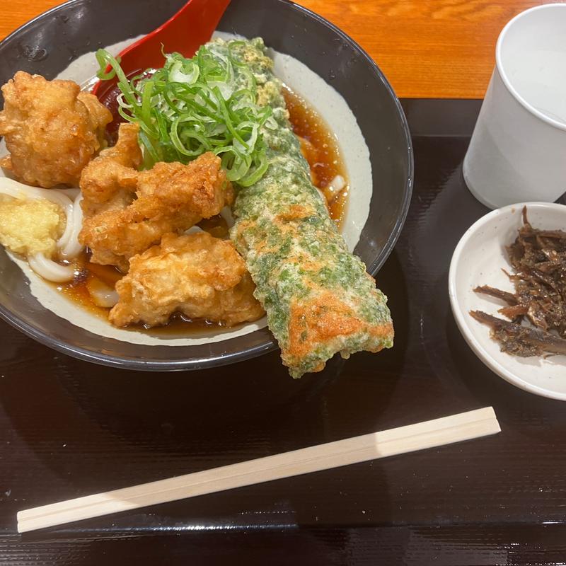 とり天ちくわ天うどん(いぶきうどんエキア北千住)