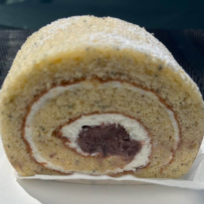 きなこのロールケーキ(パティスリー イル・リーヴル)