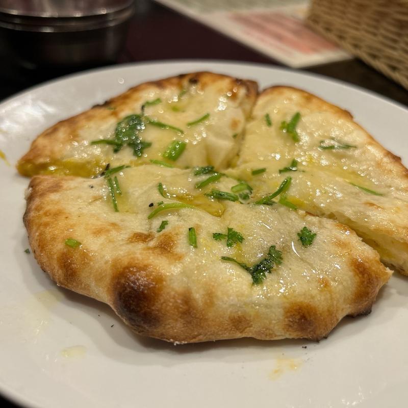 アルゴビチーズクルチャ(Indian Street food & Bar Gond)