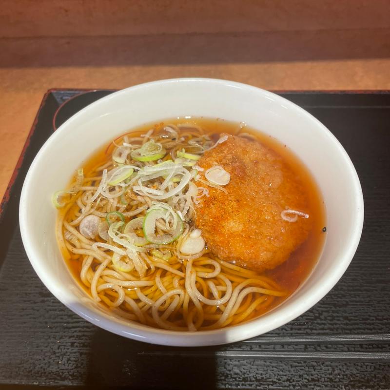 コロッケそば(いろり庵きらく 田町店 （イロリアンキラク【旧店名】あじさい茶屋）)