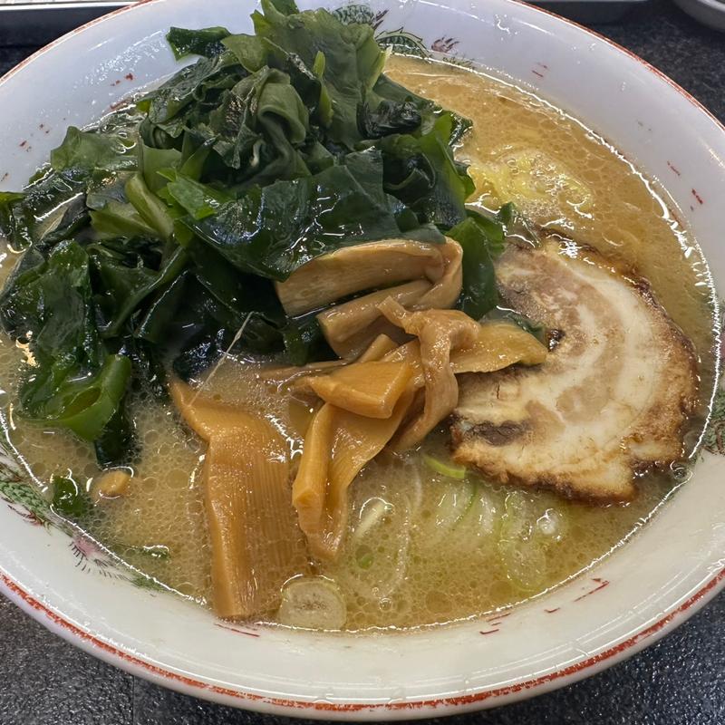 ラーメン大（ワカメ大盛）(前田家)