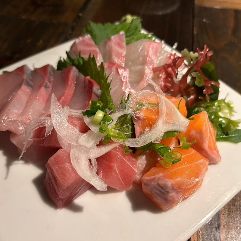 本日のお刺身盛り合わせ(サムライダイニング 炉 （-いろり-）)