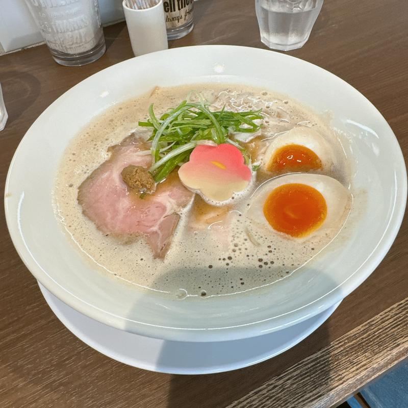 濃厚白湯そば　醤油(ラーメン家 こゝろ Japanese Noodle cocoro)