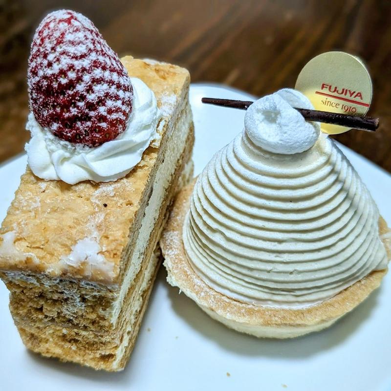 ミルフィーユ プレミアムモンブラン(不二家 成城店)