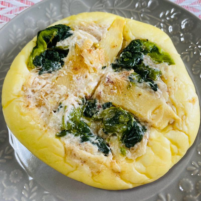 筍と菜の花のフォカッチャ(Bakery&Table 箱根（ベーカリー＆テーブル）)