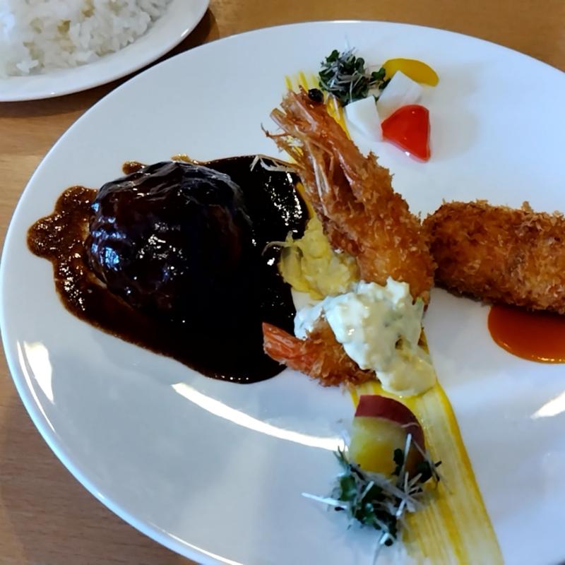 アンプリュスランチ(洋食彩酒 アンプリュス)