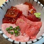 トロとろとろ丼(まぐろ道場)