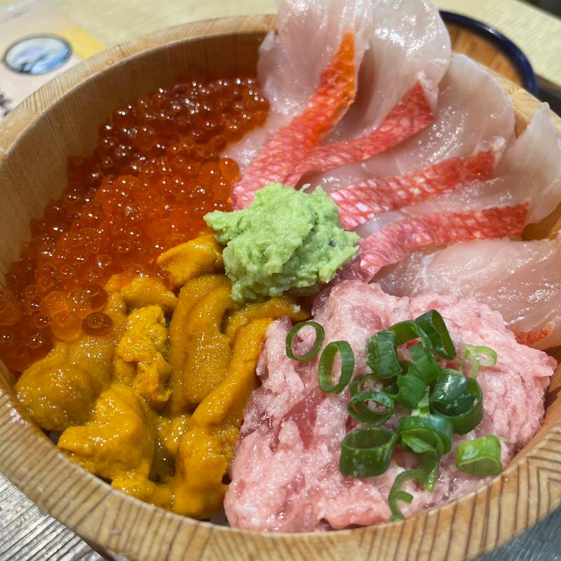 ゴールデンウニいくら(まぐろ道場)