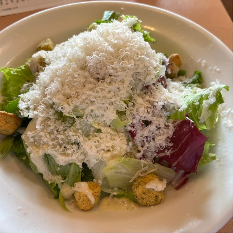 ふわふわチーズのシーザーサラダ(フライングガーデン 内原イオン前店 )