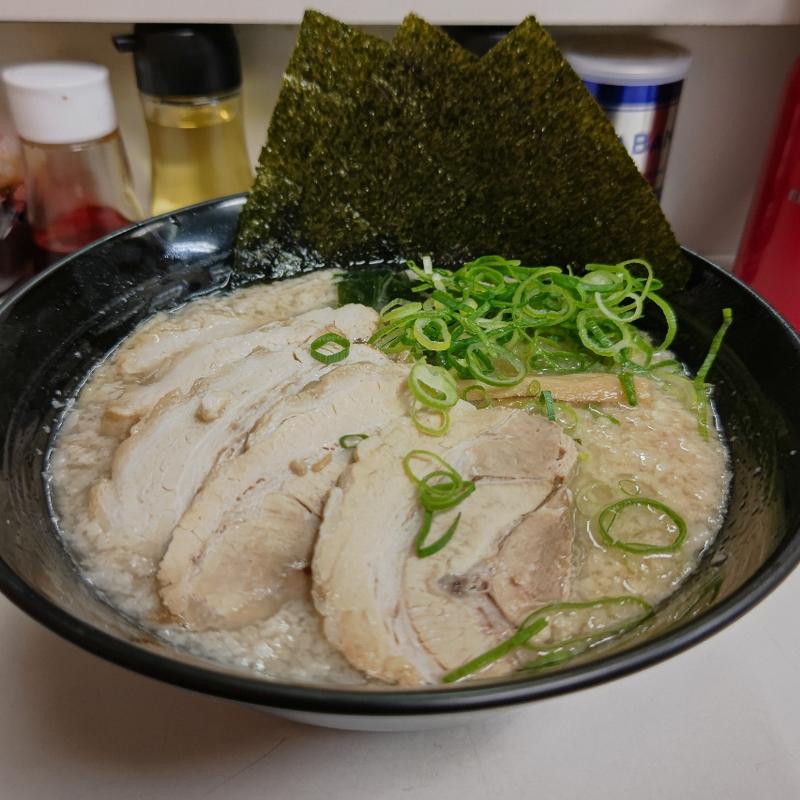 チャーシューメン(背脂多め)(龍ちゃん)