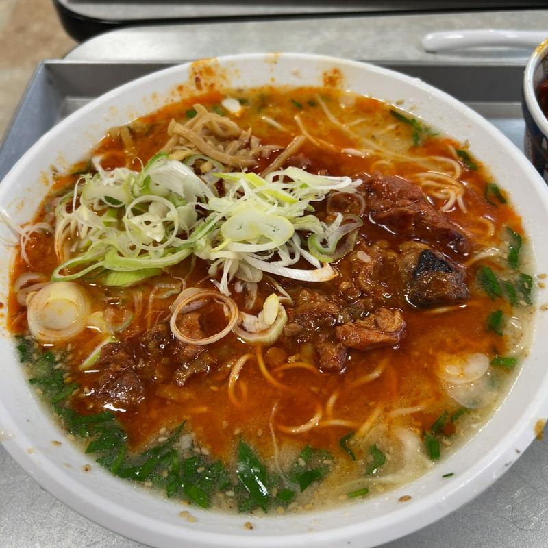 こってり辛口味噌ホルモンメン大盛(大衆めし とん平食堂 柏店)