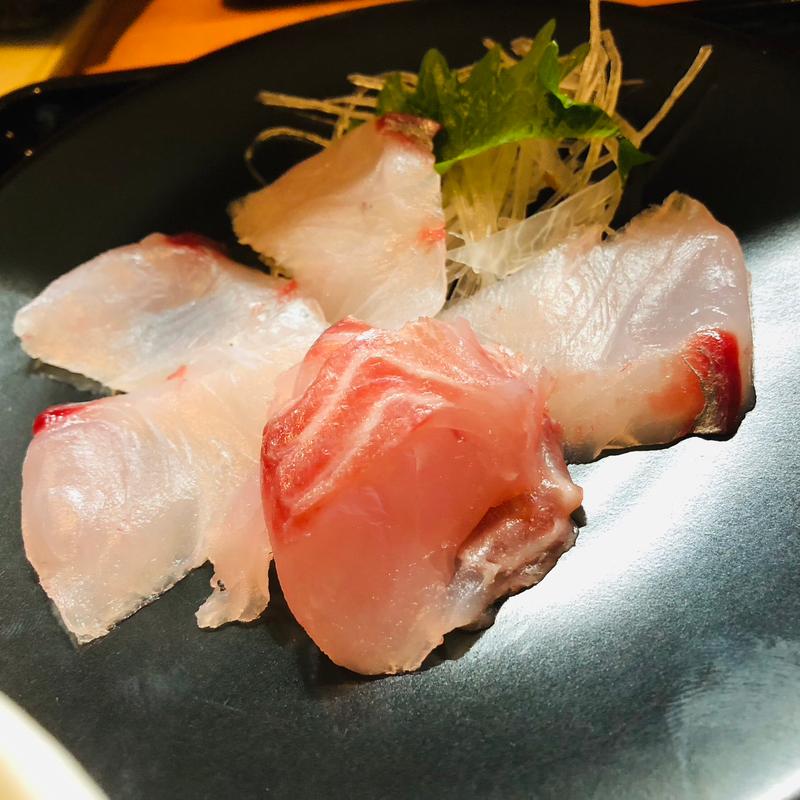 平あじと尾長メジナの刺身_刺身定食(ずぼらや四季)