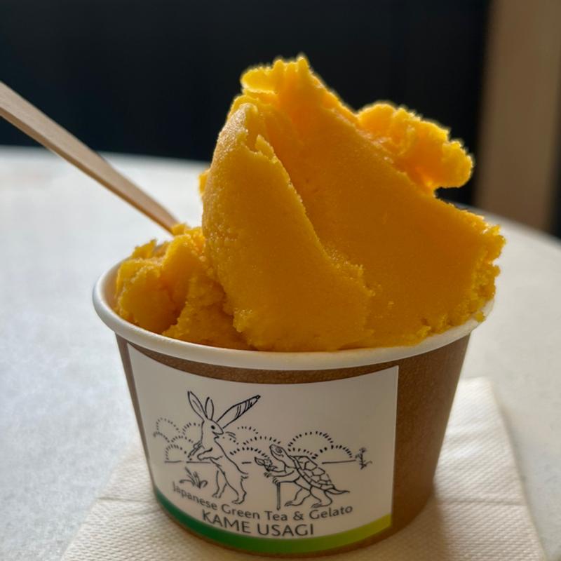 マンゴーソルベ(シングル)(日本茶とジェラート かめうさぎ Ｐ2台)