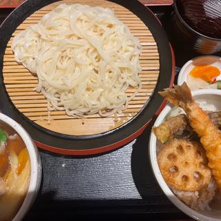 肉汁うどん&小天丼(浅草割烹天とよ神保町店)