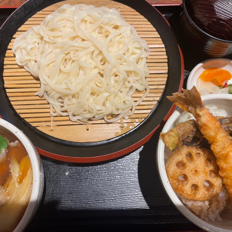 肉汁うどん&小天丼(浅草割烹天とよ神保町店)