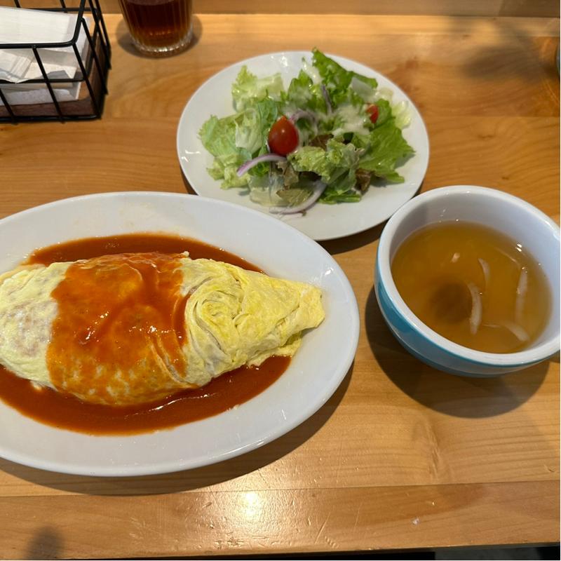 平飼オムライス(ハンバーガーとワインの店ジャンコ)