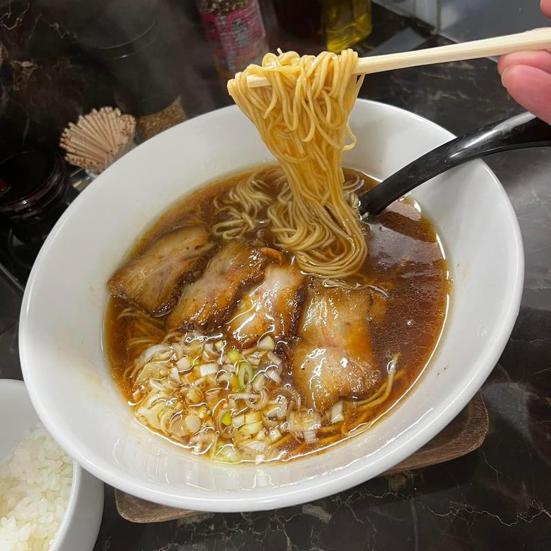 地鶏しょうゆそば(群青 )