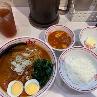 味噌卵麺定食(蒙古タンメン中本 御徒町店)