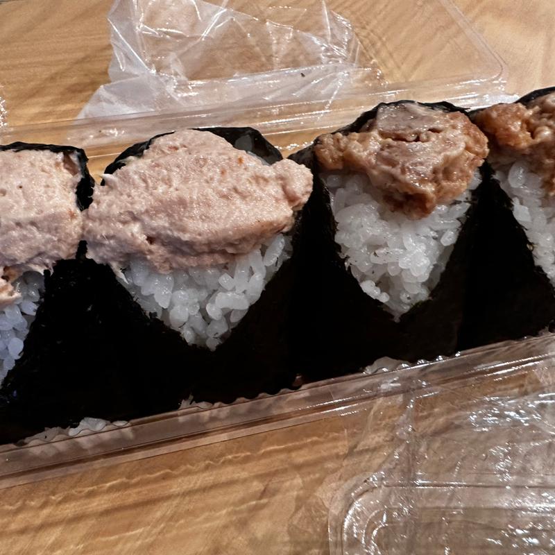 ツナマヨなど(おにぎり豆蔵)