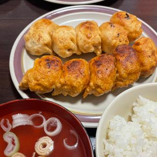 ホワイト餃子定食ご飯中盛り(第７ギョーザの店 )