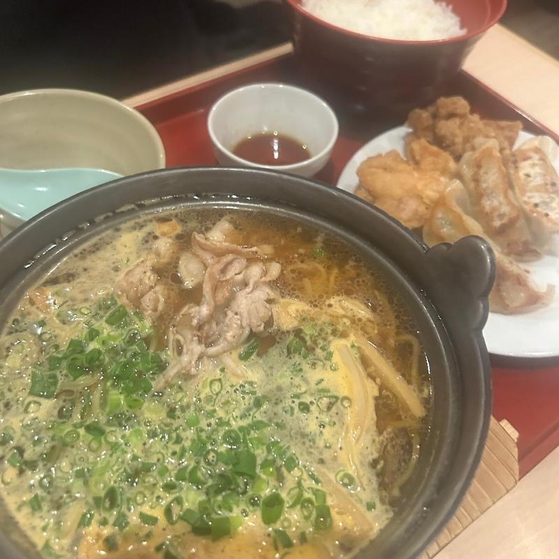 背脂たっぷり鉄鍋醤油ラーメン　満腹セット(ジョイフル イオンタウン富雄南店 )