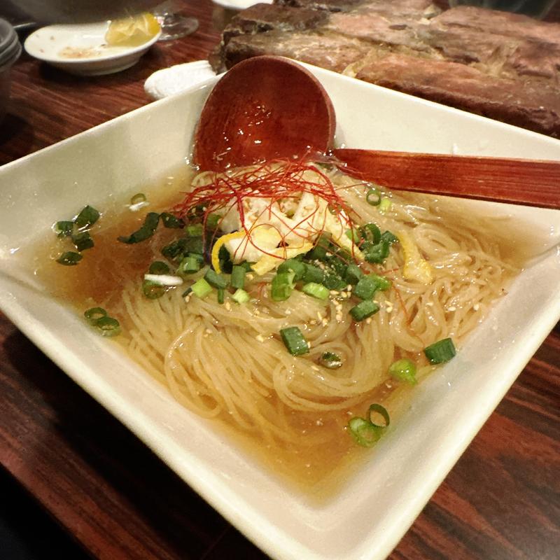 王様の冷麺(魅惑の七輪 らんまん （ミワクノシチリンランマン）)