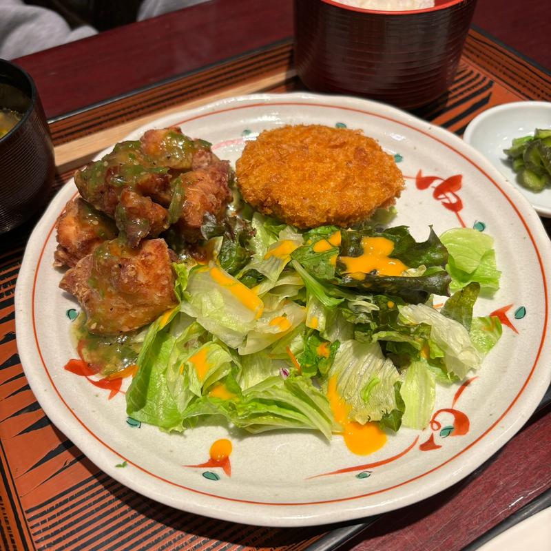 塩唐揚げ柚子胡椒たれと月見メンチカツ(一の倉 八重洲店 )