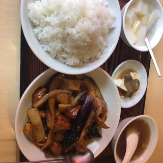 鶏肉とナスの味噌辛味炒め(聚宝)