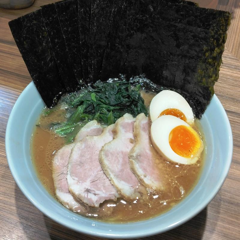 渡来武ラーメン　並(横浜ラーメン 渡来武 総本店)