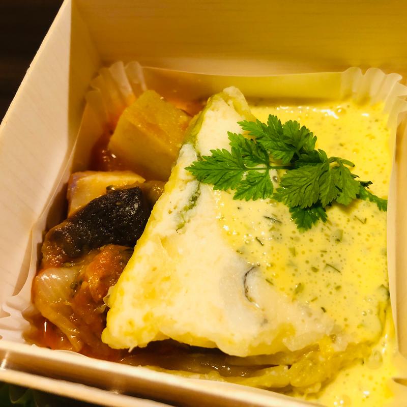 穴子とちりめんキャベツのテリーヌ_36ぷらす3 フレンチ松花堂弁当(フランス厨房 旬彩 中央駅店 )