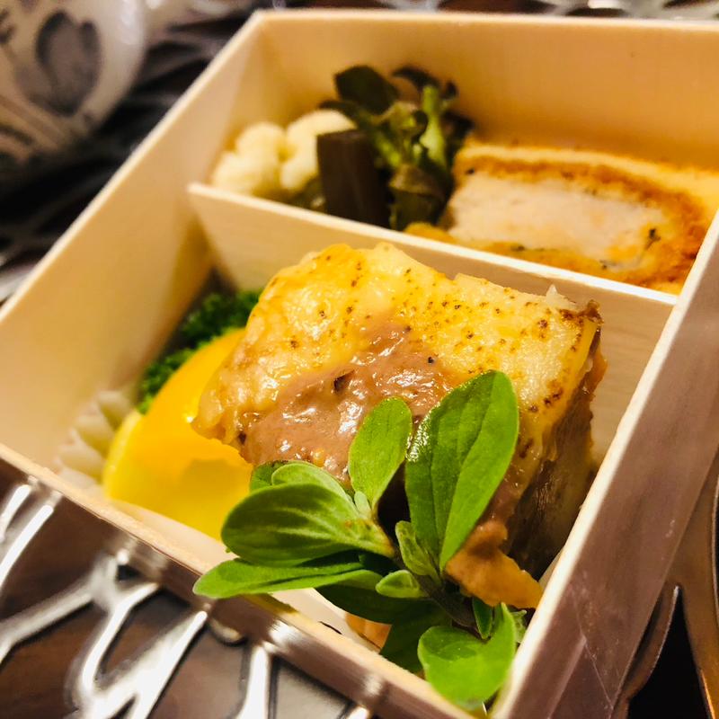 ひなもりポークのムサカ & カツサンド_36ぷらす3 フレンチ松花堂弁当(フランス厨房 旬彩 中央駅店 )