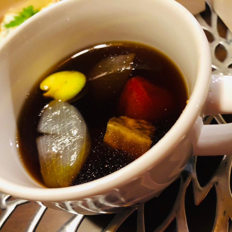 中山牛と音樂とまとのコンソメスープ_36ぷらす3 フレンチ松花堂弁当(フランス厨房 旬彩 中央駅店 )