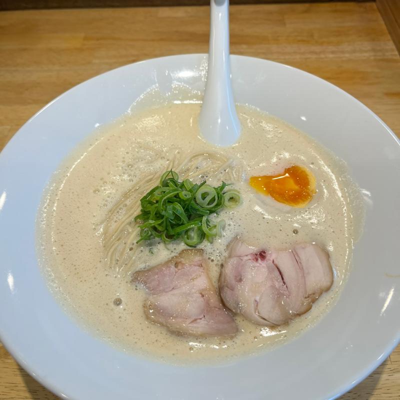 濃い鶏白湯らーめん(くぼた製麺処)