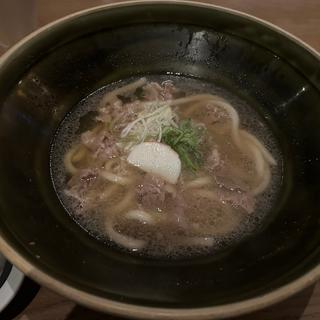 肉うどん(つるとんたん UDON NOODLE Brasserie KARUIZAWA JAPAN)