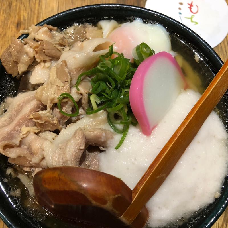 肉とろろ卵かけうどん(ハーフ)(饂飩酒場もちこし)