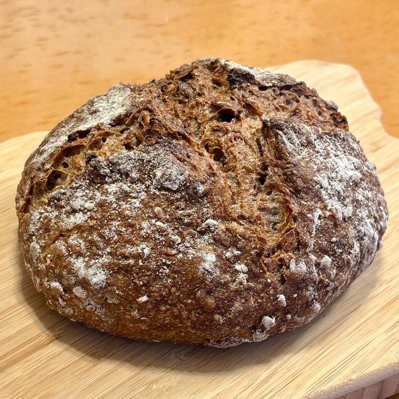 種のパン(TENERA bread & meals)