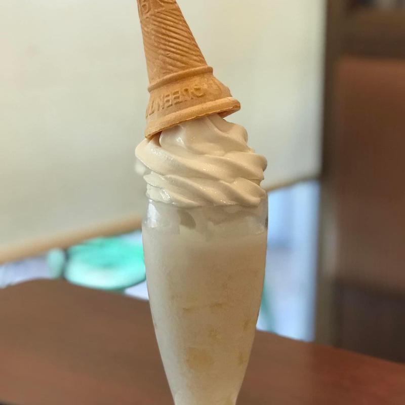 バナジュースフロート(心斎橋ミツヤ ホワイティ梅田店)