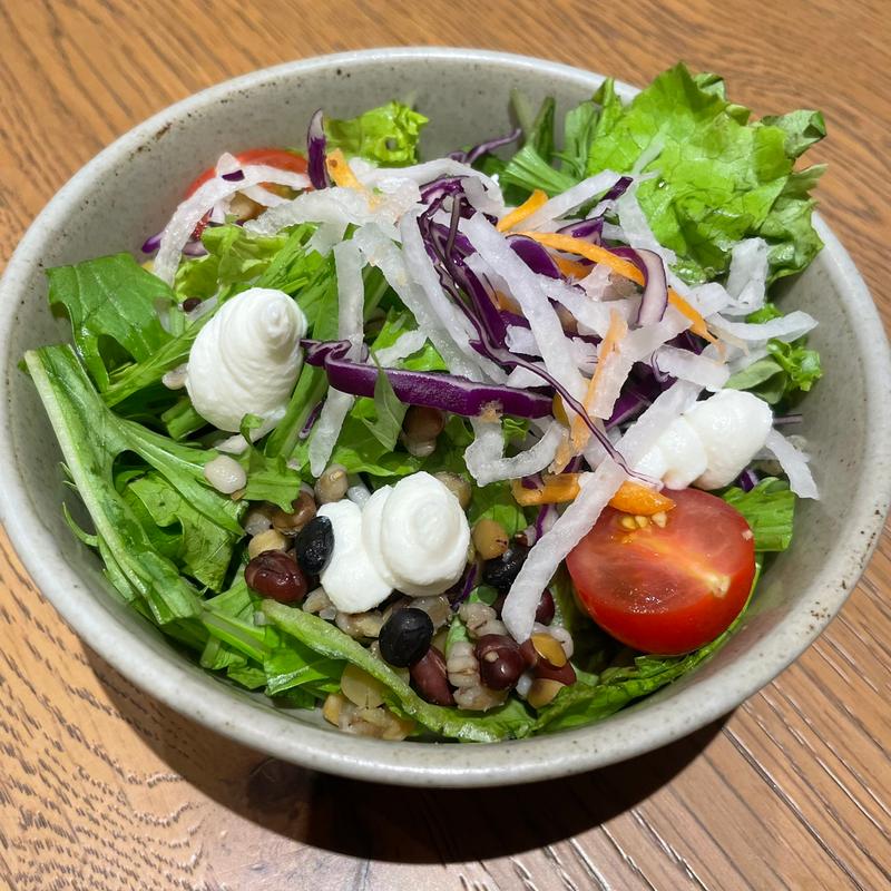 ミニサラダ(HEARTH SMOKED GRILL & GALETTE【ハース池袋】)