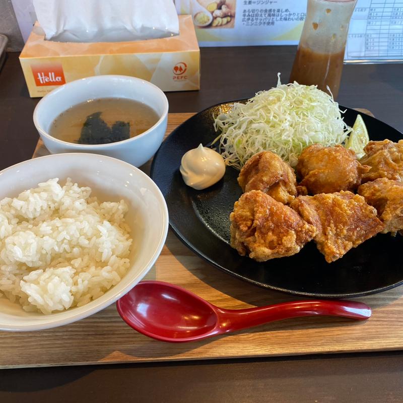 唐揚げ定食(唐揚げ4個)(金まる餃子)